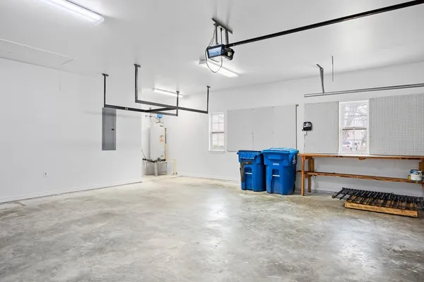 $425,000 | 2332 Rock Creek Drive, Kerrville, TX 78028