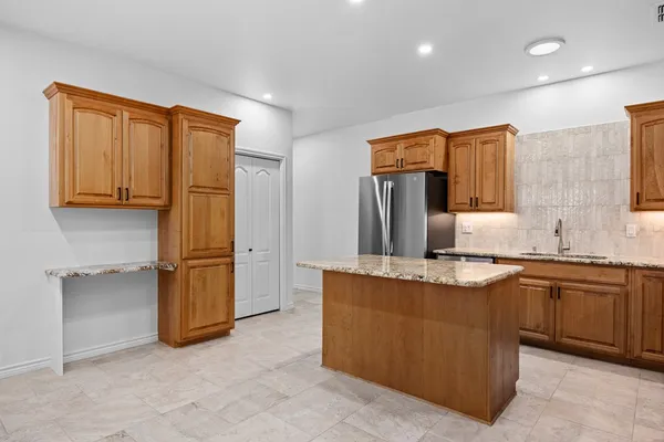 $425,000 | 2332 Rock Creek Drive, Kerrville, TX 78028