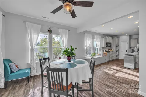 $599,000 | 6308 Durango Way, Denver, NC 28037