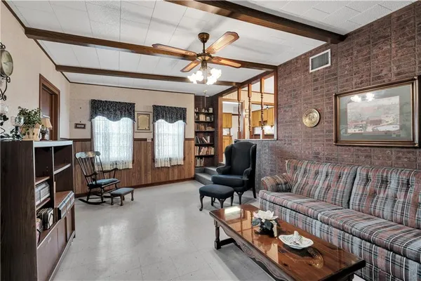 $230,000 | 15783 River Road, Hahnville, LA 70057