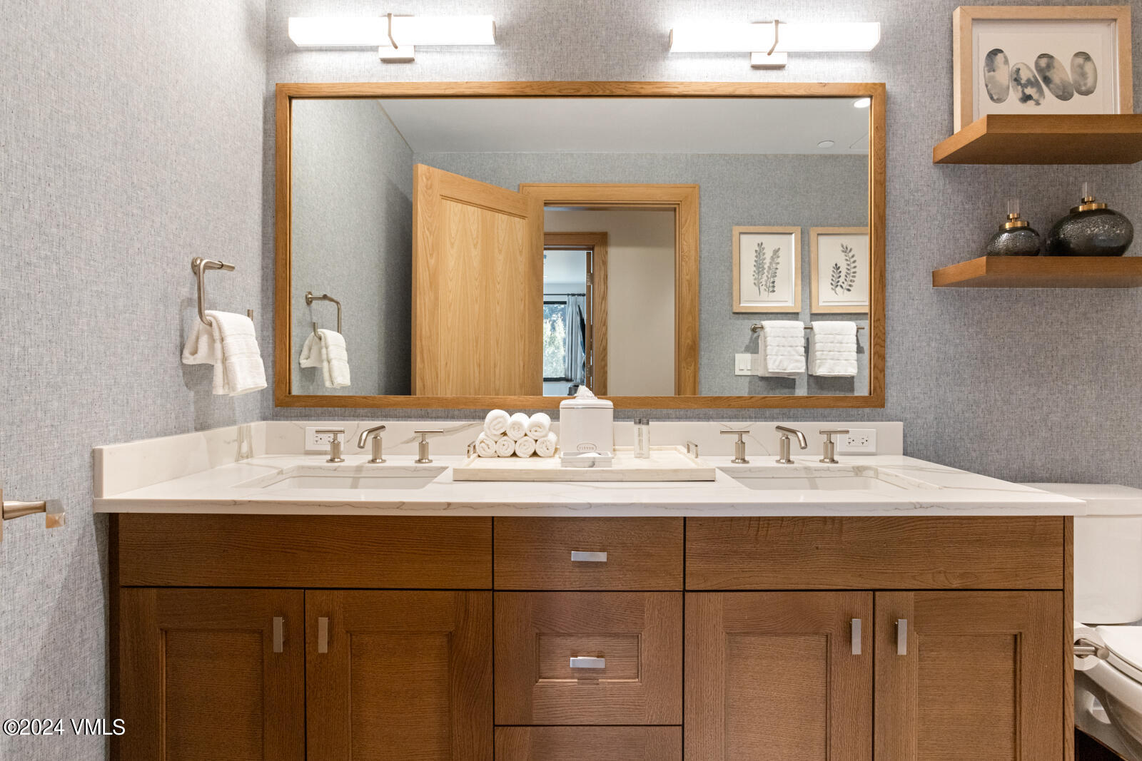 1 Waterfront Way, Unit 106 Avon, CO 81620 - Photo 20 of 34 Guest Bathroom