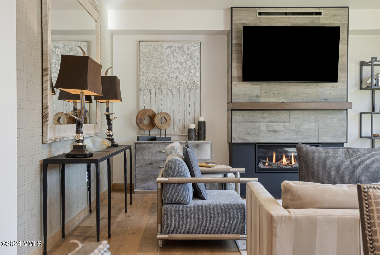 1 Waterfront Way, Unit 106 Avon, CO 81620 - Photo 5 of 34 Living Room 5