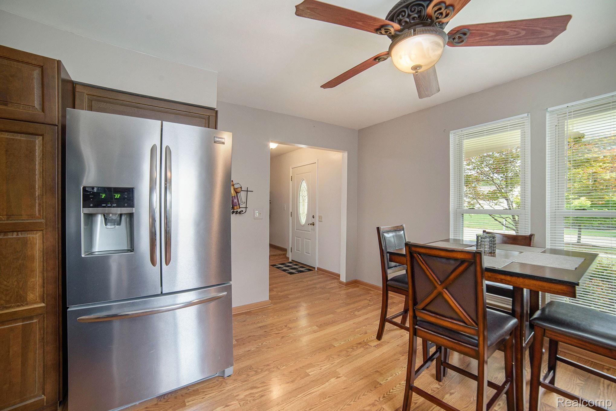 5935 Kings Arms Road Waterford, MI 48327 - Photo 6 of 20 PWM_7046.jpg