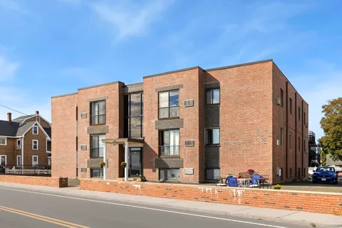 $2,600 | 222 Winthrop Shore Drive, Unit 7, Winthrop, MA 02152