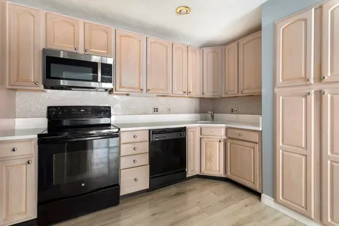 $2,600 | 222 Winthrop Shore Drive, Unit 7, Winthrop, MA 02152