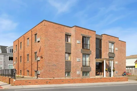 $2,600 | 222 Winthrop Shore Drive, Unit 7, Winthrop, MA 02152