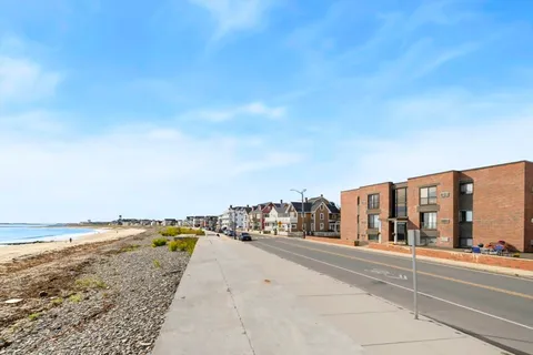 $2,600 | 222 Winthrop Shore Drive, Unit 7, Winthrop, MA 02152