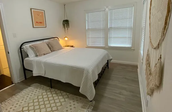 $2,500 | 6208 Walnut Hills Drive, Austin, TX 78723