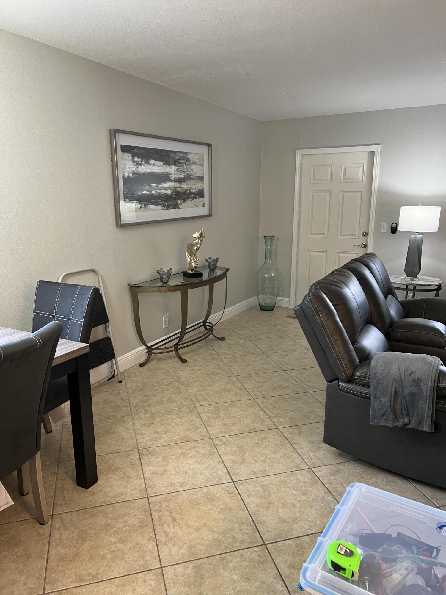 83 Saxony B Delray Beach, FL 33446 - Photo 3 of 6 D5F9E83D-61AA-4ACB-B4A7-6943BED1511B