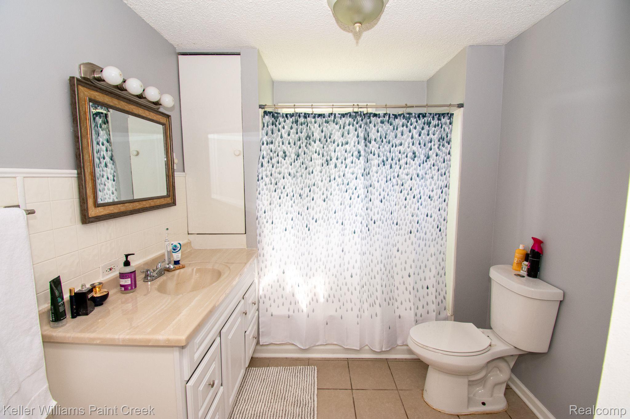 2879 Alexander Street Rochester, MI 48309 - Photo 17 of 21 Gallery Image 17