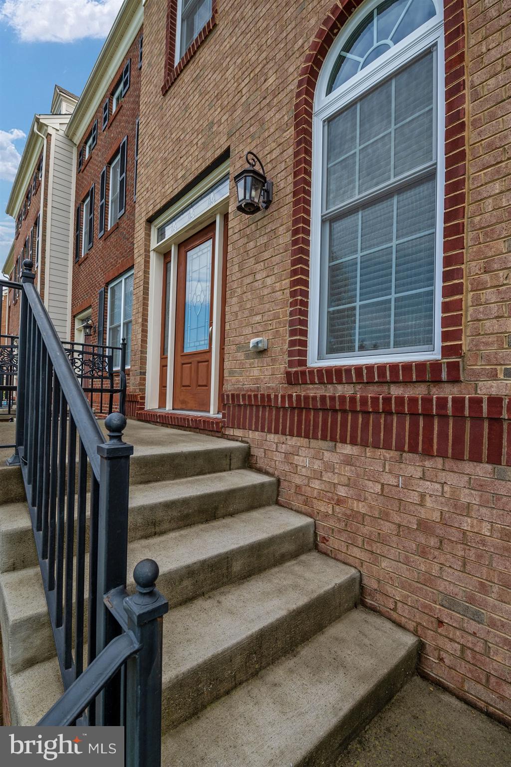 7676 Elmcrest Road Hanover, MD 21076 - Photo 2 of 35