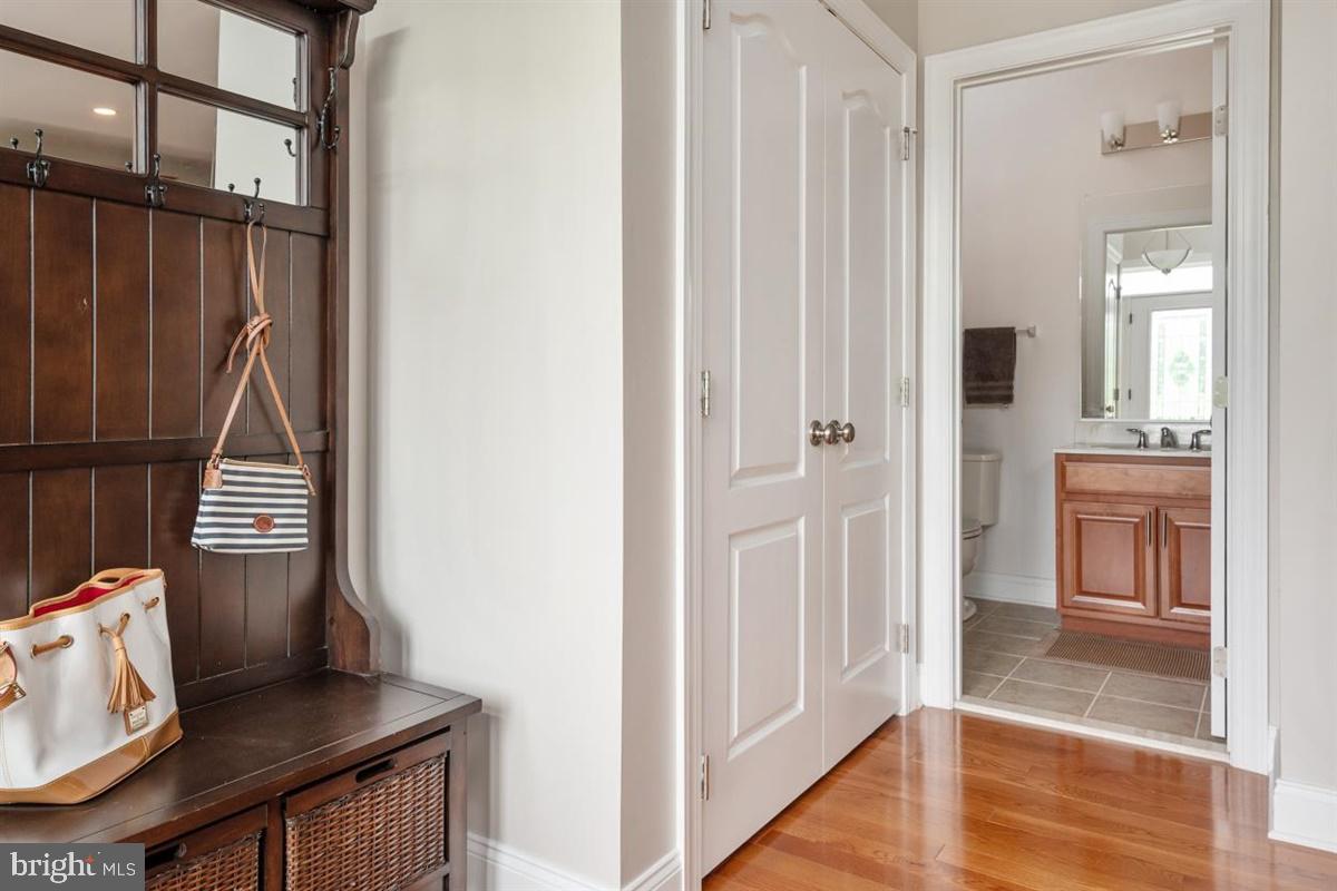 7676 Elmcrest Road Hanover, MD 21076 - Photo 17 of 35