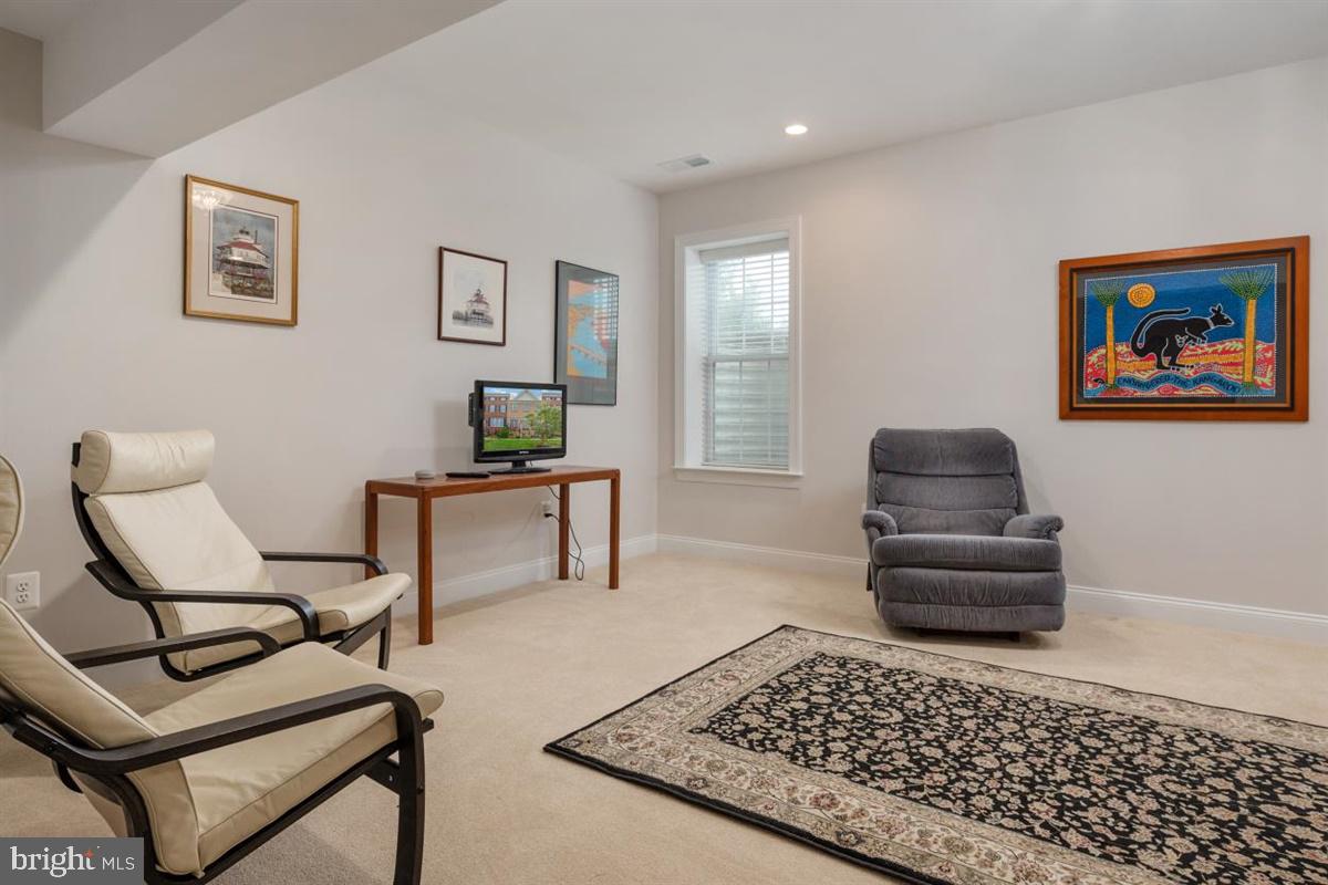 7676 Elmcrest Road Hanover, MD 21076 - Photo 30 of 35