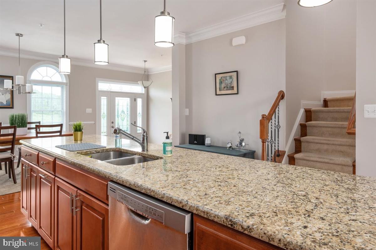 7676 Elmcrest Road Hanover, MD 21076 - Photo 9 of 35