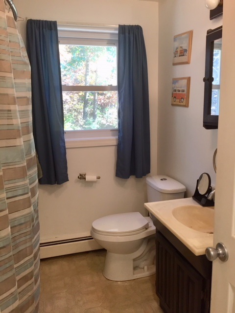 52 Lane Road Raymond, NH 03077 - Photo 14 of 18