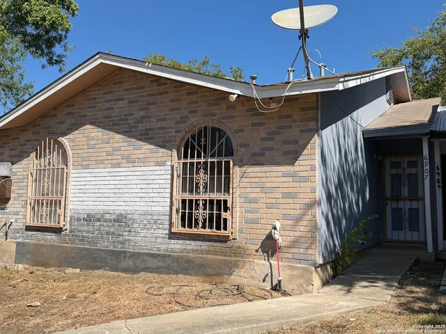 $95,000 | 6907 Neston Drive, Unit 1, San Antonio, TX 78239