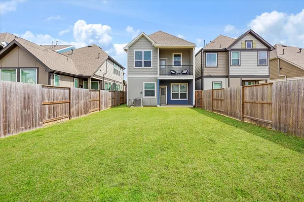 $350,000 | 10050 Nectar Path, Iowa Colony, TX 77583