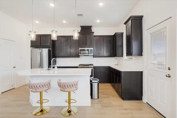 $350,000 | 10050 Nectar Path, Iowa Colony, TX 77583