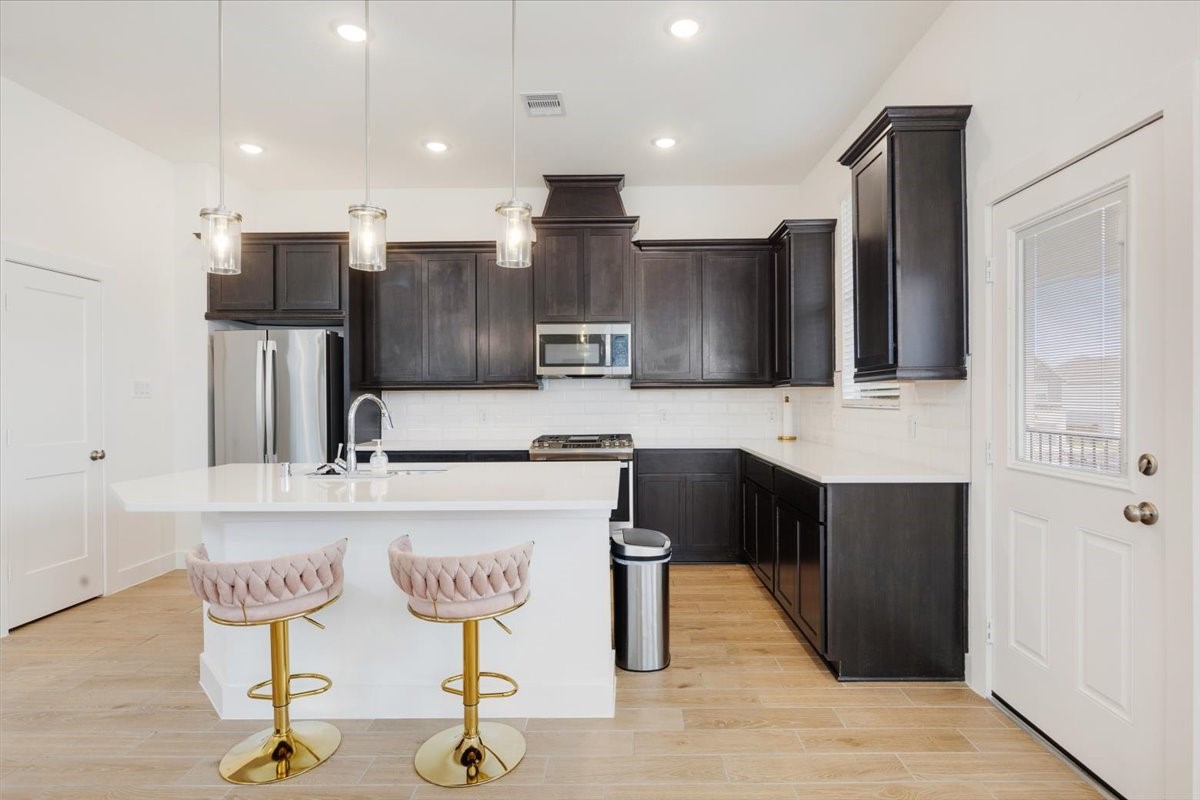 10050 Nectar Path Iowa Colony, TX 77583 - Photo 6 of 26