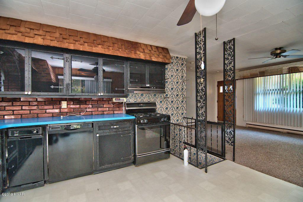 109 Purdytown Road Lakeville, PA 18438 - Photo 10 of 32