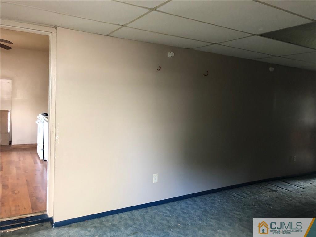 160 Winthrop Road Edison, NJ 08817 - Photo 9 of 18 a view of a hallway