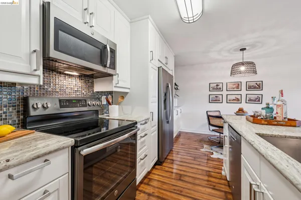 $535,000 | 199 Montecito Avenue, Unit 301, Oakland, CA 94610