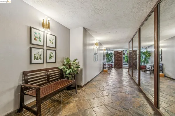 $535,000 | 199 Montecito Avenue, Unit 301, Oakland, CA 94610