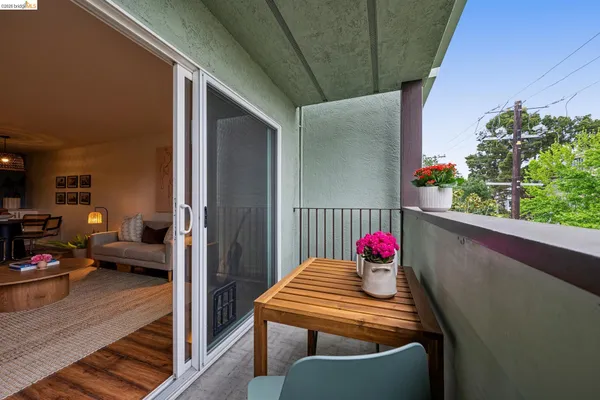 $535,000 | 199 Montecito Avenue, Unit 301, Oakland, CA 94610