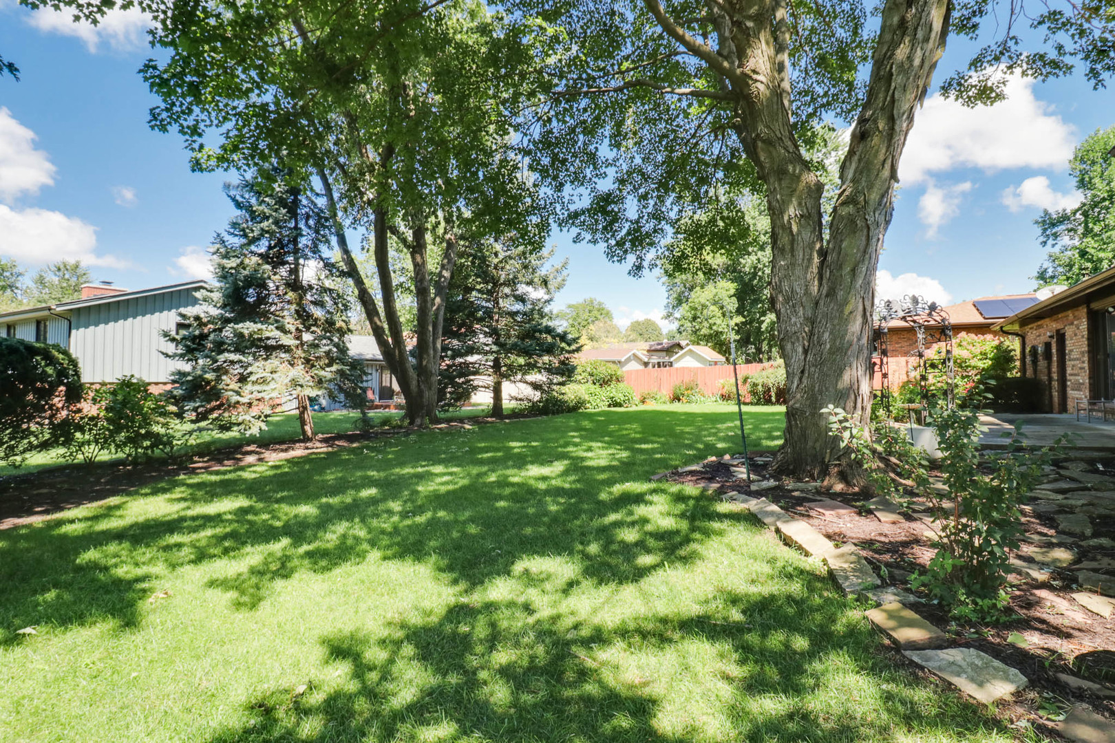 1113 Andover Road Bloomington, IL 61704 - Photo 39 of 42 Gallery Image 39