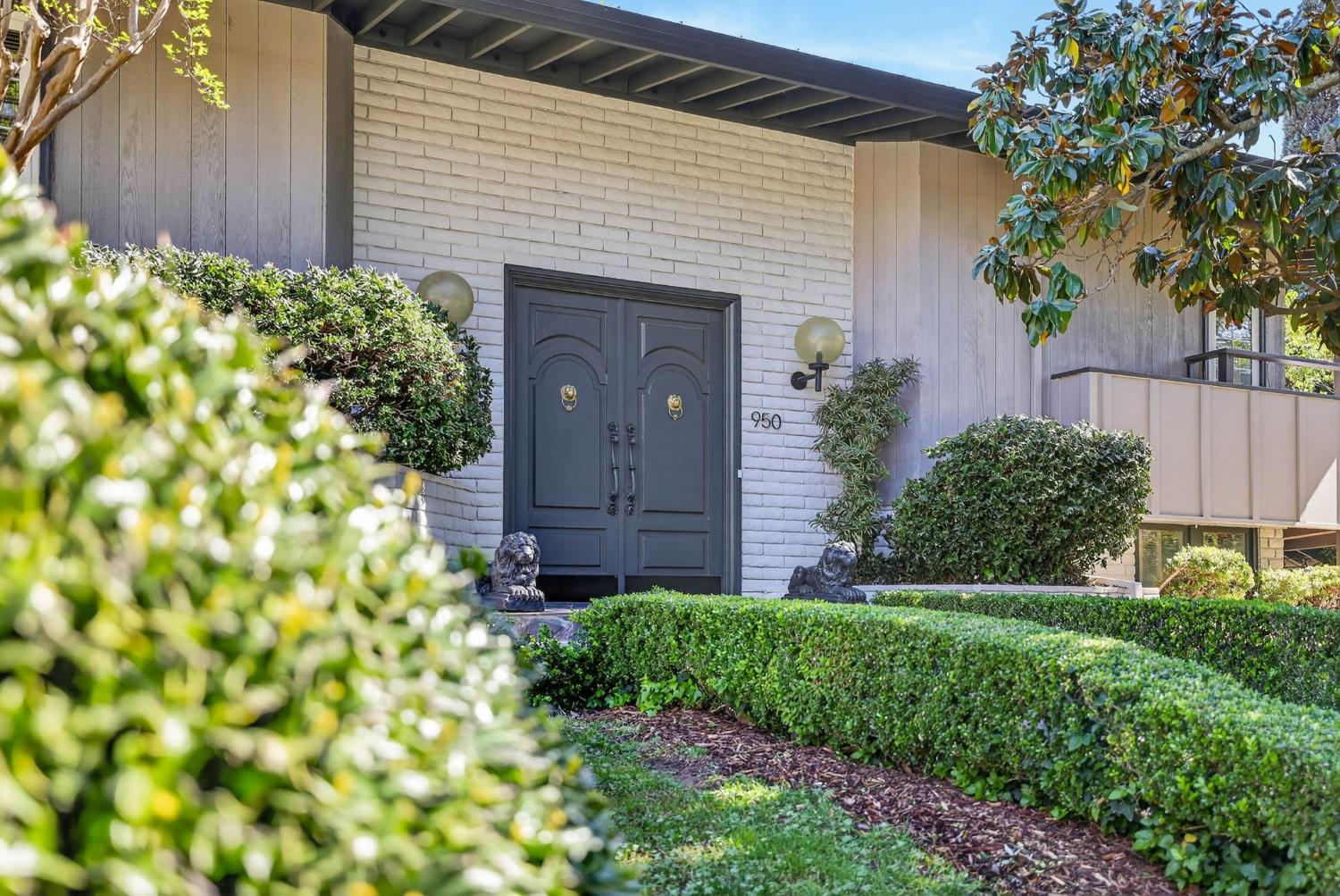 950 Somersby Way Sacramento, CA 95864 - Photo 3 of 99