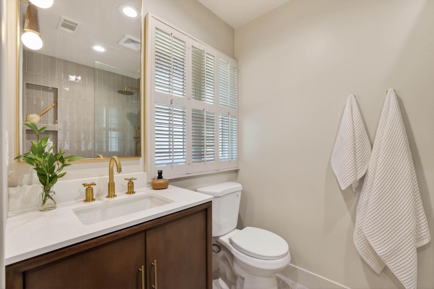 950 Somersby Way Sacramento, CA 95864 - Photo 32 of 99