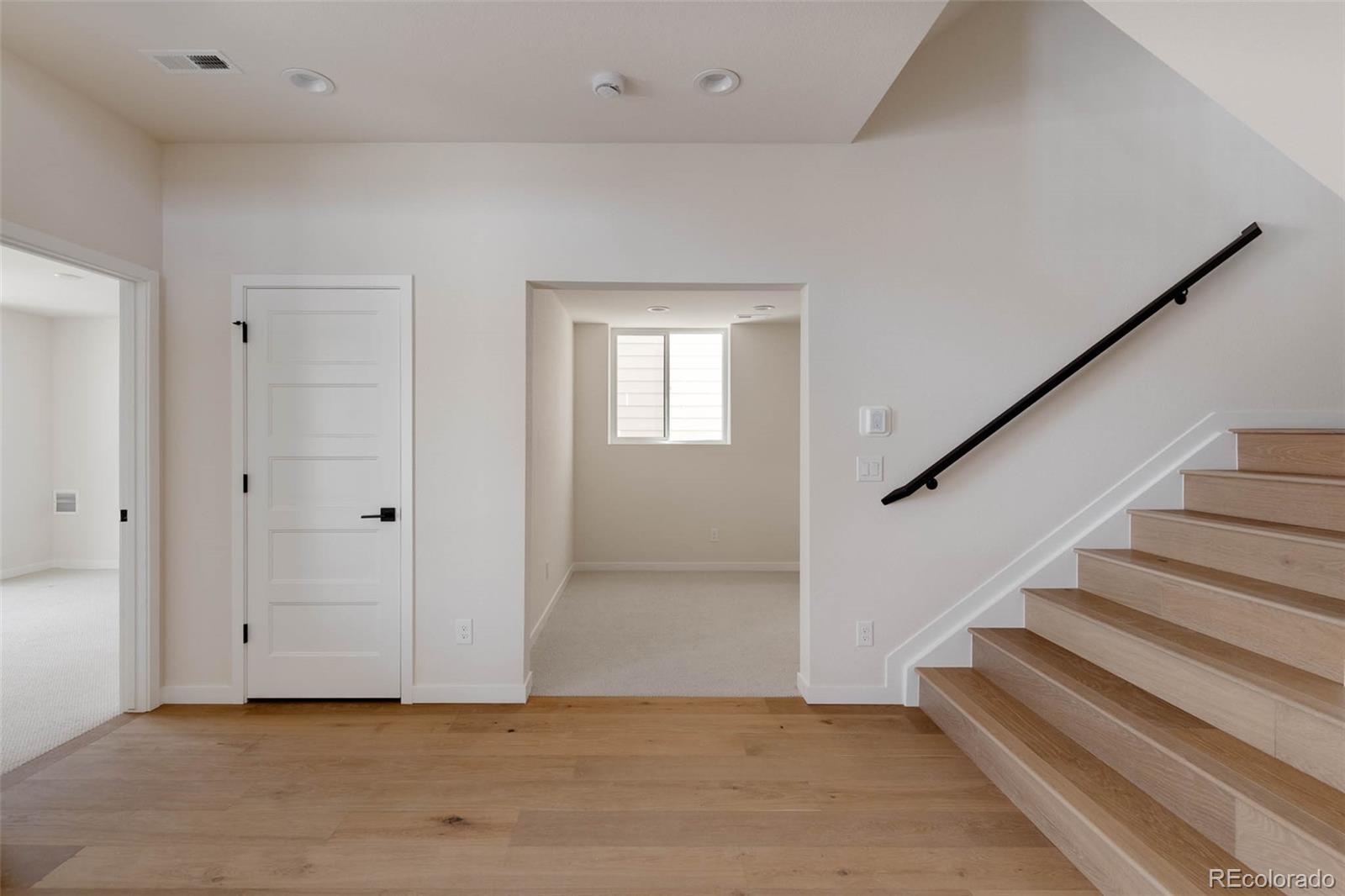11468 Alla Breve Lone Tree, CO 80134 - Photo 7 of 34 a view of an entryway