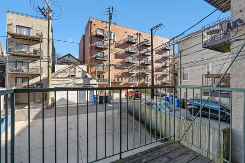 $739,000 | 1511 North Hudson Avenue, Unit 1S, Chicago, IL 60610