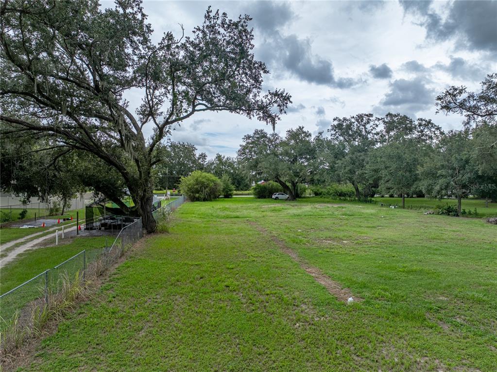 Old Berkley Road Auburndale, FL 33823 - Photo 12 of 13 a view of a garden