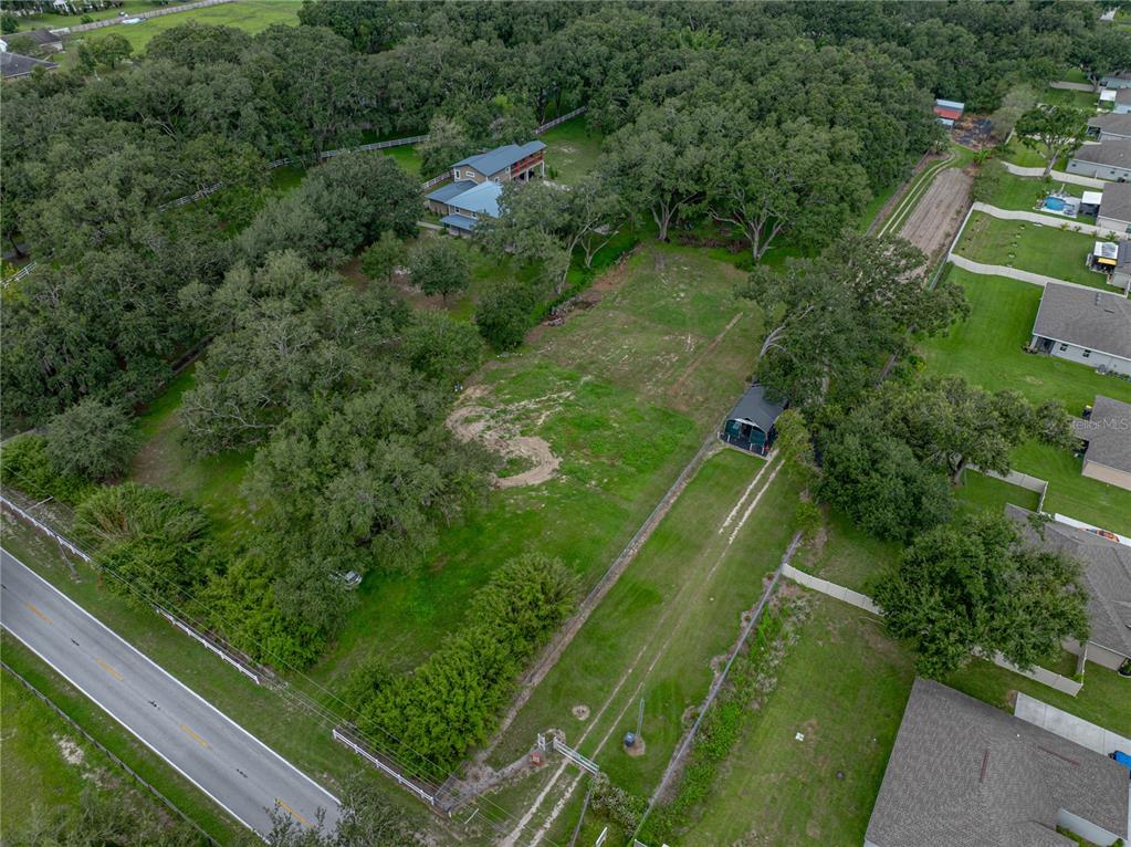 Old Berkley Road Auburndale, FL 33823 - Photo 3 of 13 a view of a tennis court