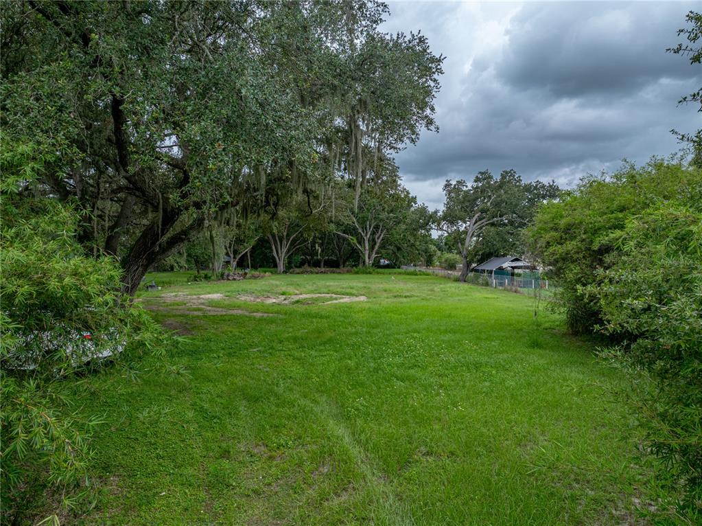 Old Berkley Road Auburndale, FL 33823 - Photo 7 of 13 a view of a park with large trees