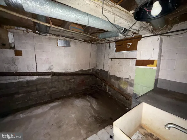 a view of a air conditioner