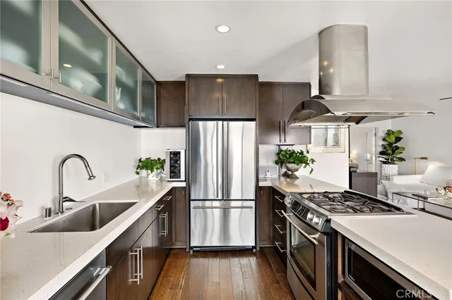 $1,250,000 | 21702 Ocean Vista Drive, Unit F, Laguna Beach, CA 92651