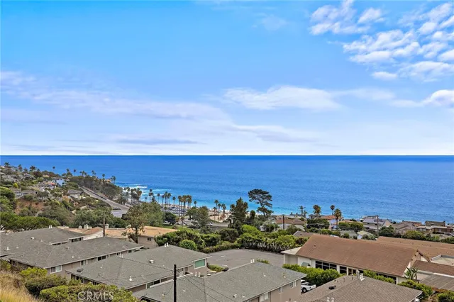 $1,250,000 | 21702 Ocean Vista Drive, Unit F, Laguna Beach, CA 92651