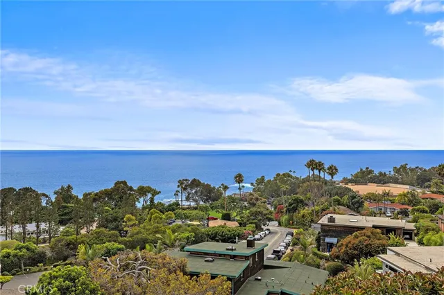$1,250,000 | 21702 Ocean Vista Drive, Unit F, Laguna Beach, CA 92651