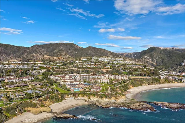$1,250,000 | 21702 Ocean Vista Drive, Unit F, Laguna Beach, CA 92651