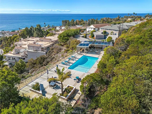 $1,250,000 | 21702 Ocean Vista Drive, Unit F, Laguna Beach, CA 92651