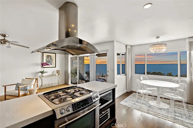 $1,250,000 | 21702 Ocean Vista Drive, Unit F, Laguna Beach, CA 92651