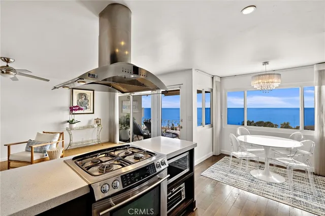 $1,250,000 | 21702 Ocean Vista Drive, Unit F, Laguna Beach, CA 92651