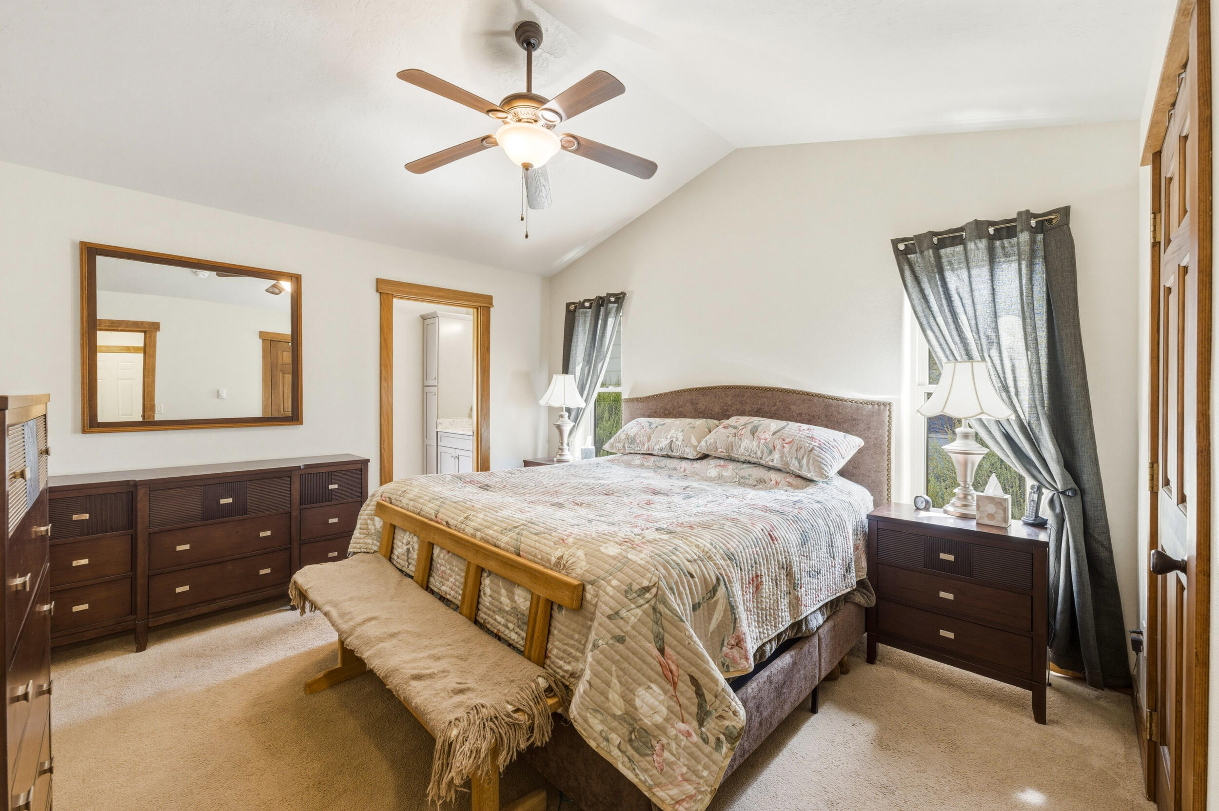 145343 Birchwood Road La Pine, OR 97739 - Photo 25 of 59 Primary Bedroom