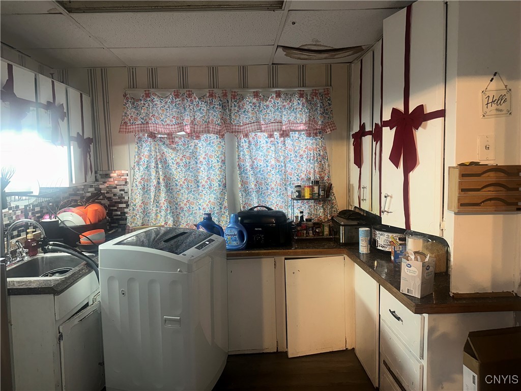 1021 West Colvin Street Syracuse, NY 13207 - Photo 9 of 34