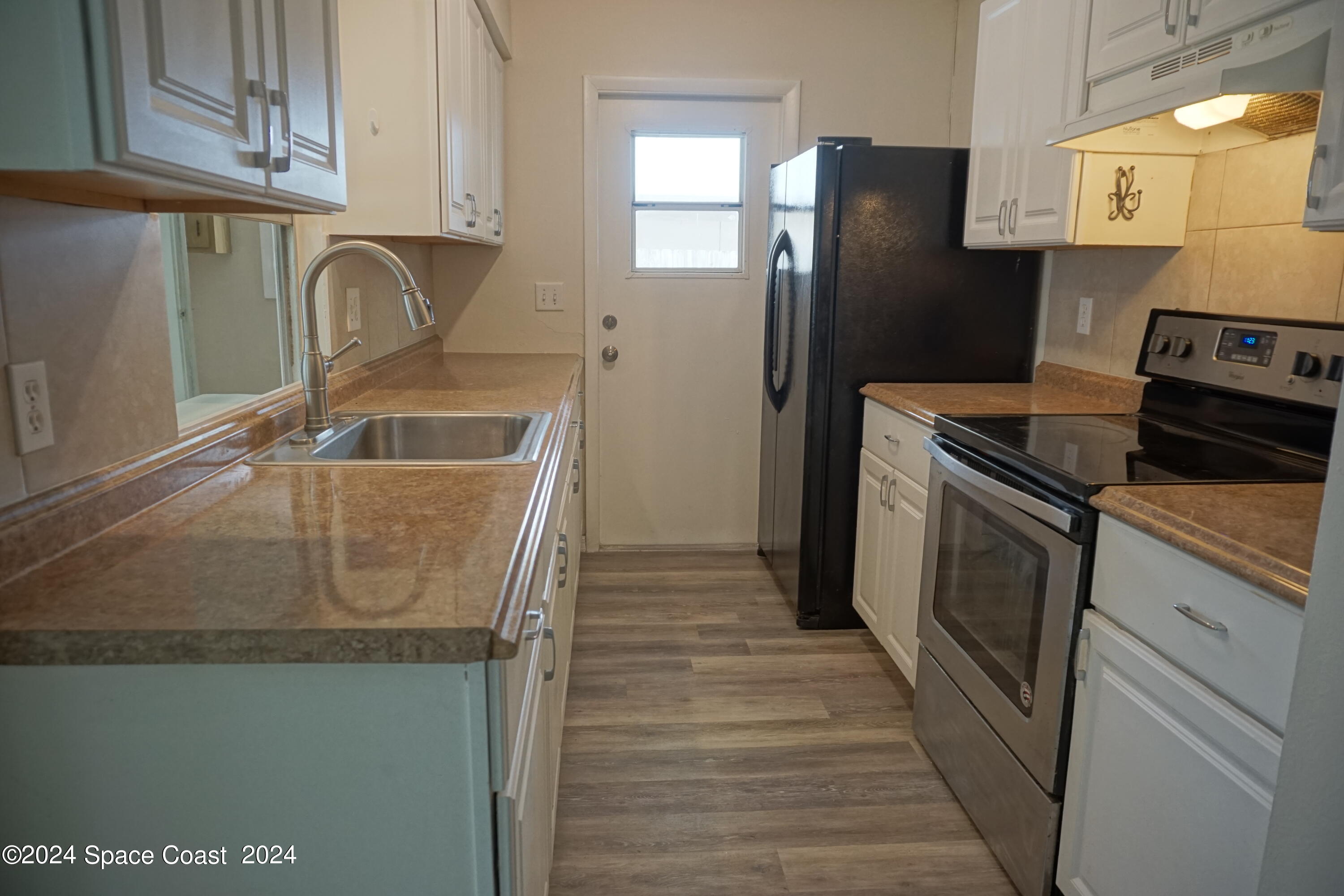 3215 Haddon Avenue Northeast Palm Bay, FL 32905 - Photo 10 of 41 DSC08673