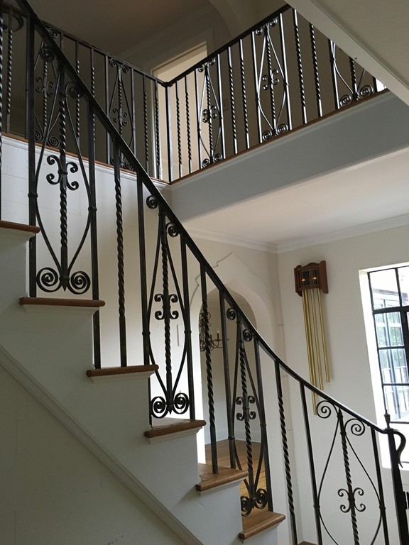 27 Florence Road Lowell, MA 01851 - Photo 5 of 12 Gallery Image 5