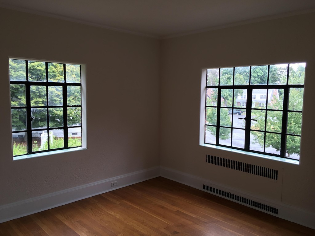 27 Florence Road Lowell, MA 01851 - Photo 6 of 12 Gallery Image 6