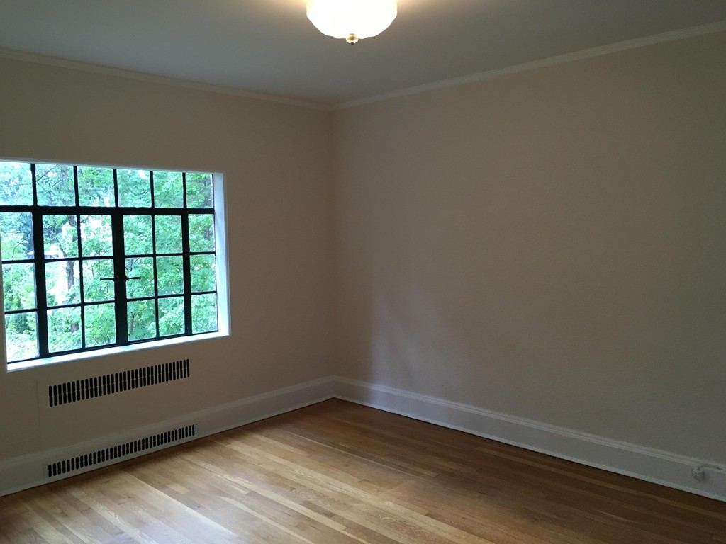 27 Florence Road Lowell, MA 01851 - Photo 7 of 12 Gallery Image 7